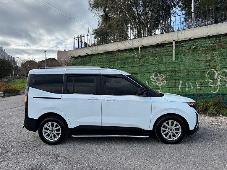 FORD TOURNEO COURIER