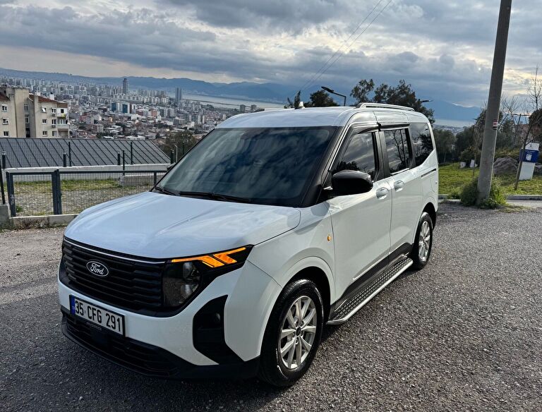 FORD TOURNEO COURIER