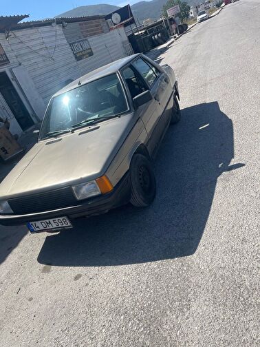 RENAULT R9
