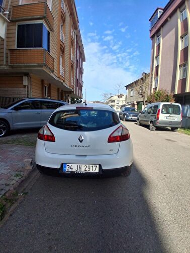 RENAULT MEGANE