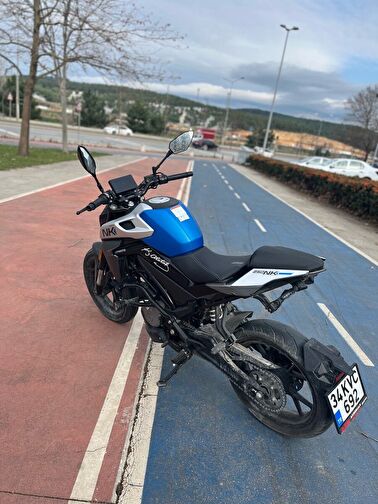 CFmoto 250NK