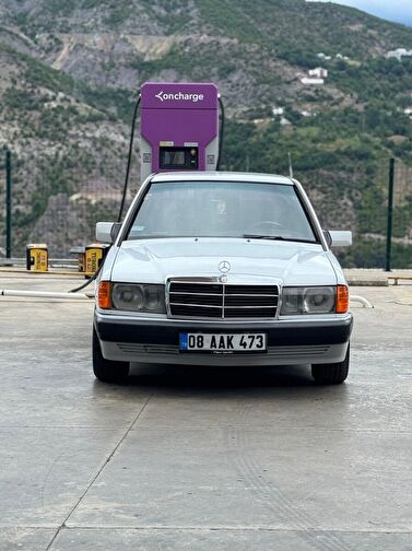 MERCEDES-BENZ 190