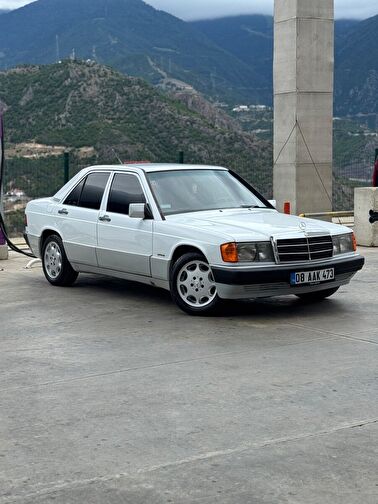 MERCEDES-BENZ 190