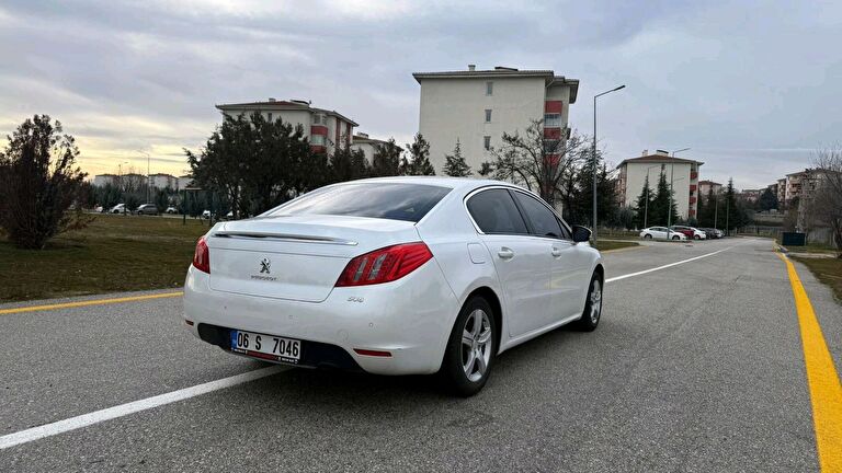 PEUGEOT 508