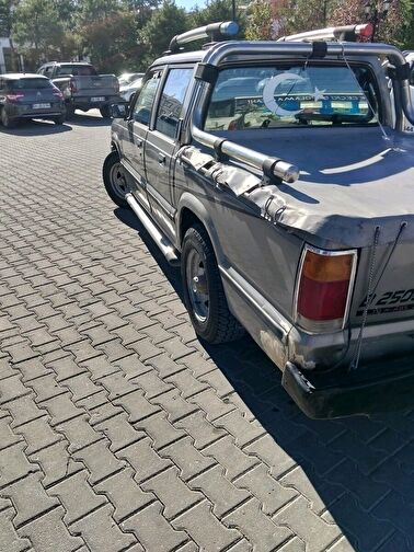 MAZDA B SERISI