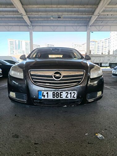 OPEL INSIGNIA