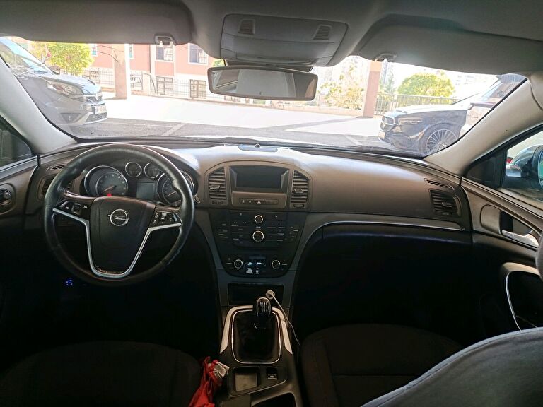OPEL INSIGNIA