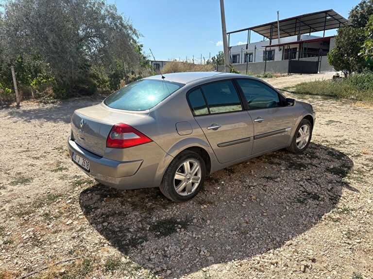 RENAULT MEGANE
