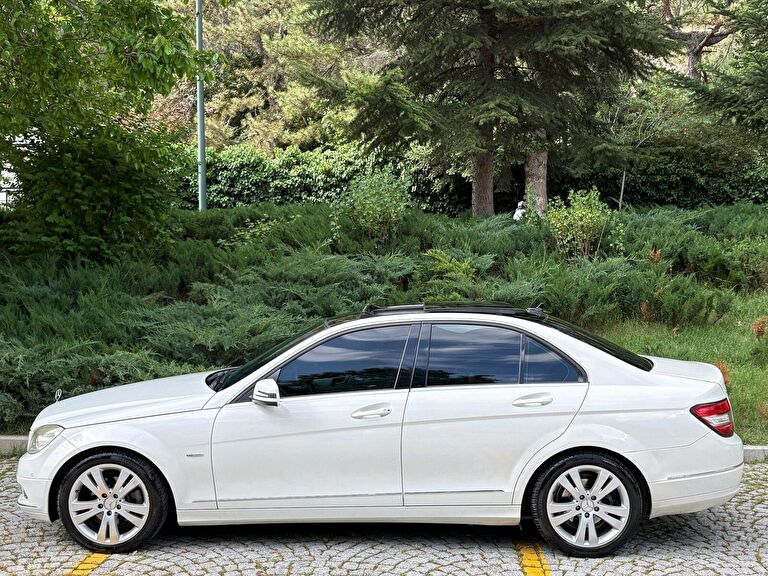 MERCEDES-BENZ C-SERISI