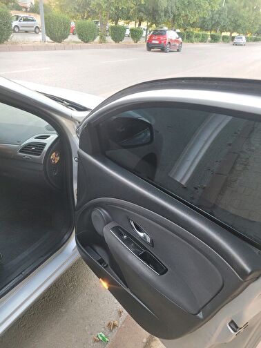 RENAULT FLUENCE