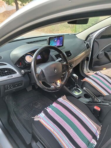 RENAULT FLUENCE