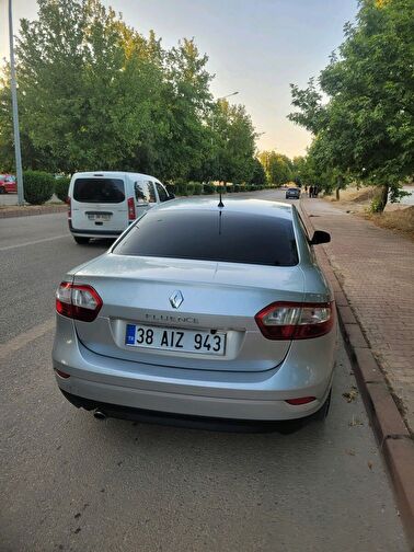 RENAULT FLUENCE