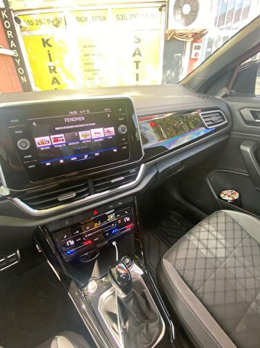 VOLKSWAGEN T-ROC