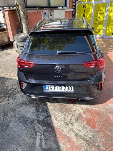 VOLKSWAGEN T-ROC
