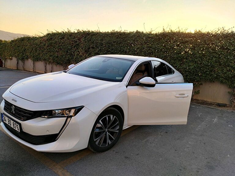 PEUGEOT 508