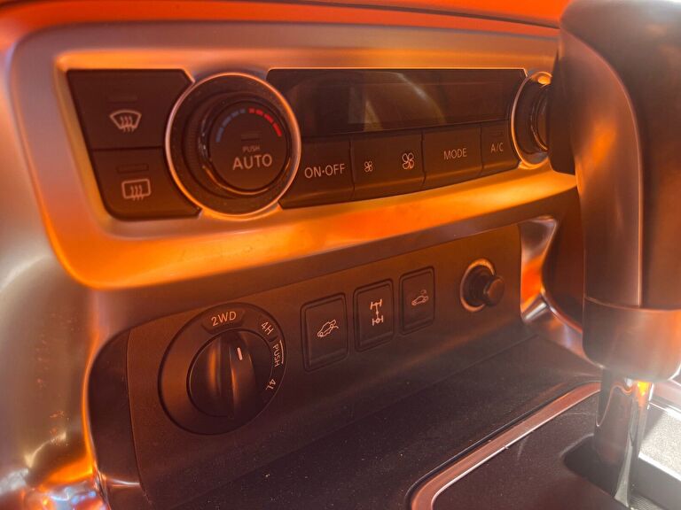 MERCEDES-BENZ X-CLASS