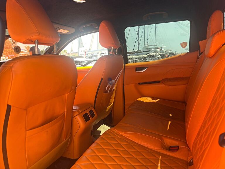 MERCEDES-BENZ X-CLASS