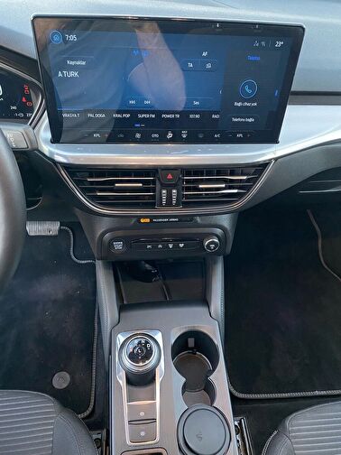 FORD FOCUS