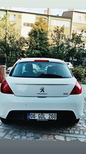 PEUGEOT 308