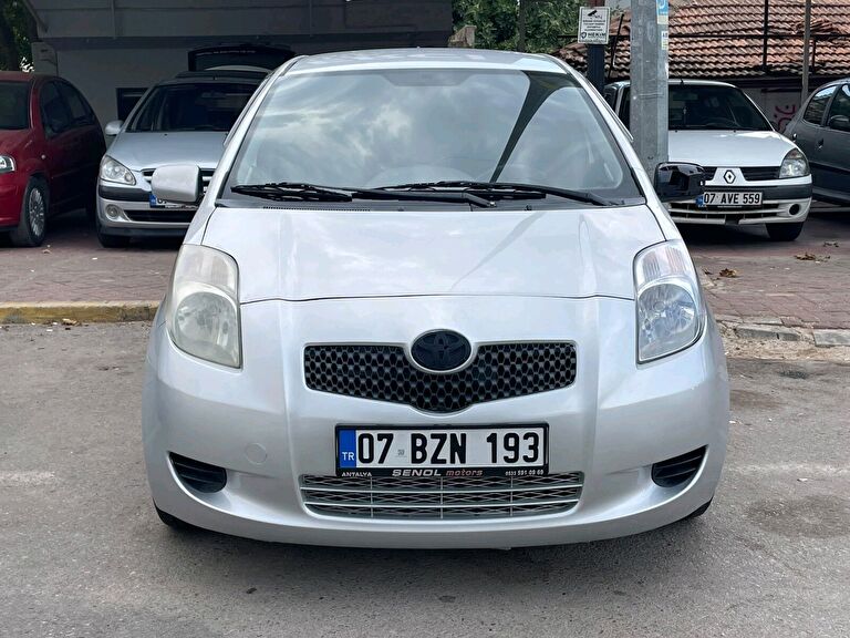 TOYOTA YARIS