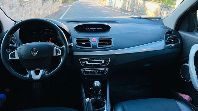 RENAULT FLUENCE