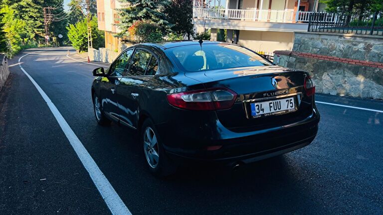 RENAULT FLUENCE