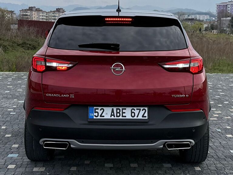 OPEL GRANDLAND X