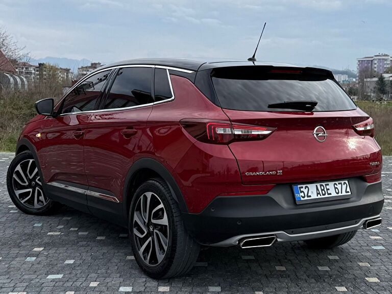 OPEL GRANDLAND X