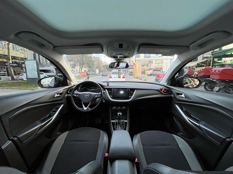 OPEL GRANDLAND X