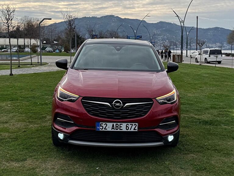 OPEL GRANDLAND X