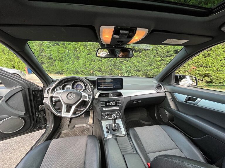 MERCEDES-BENZ C-SERISI