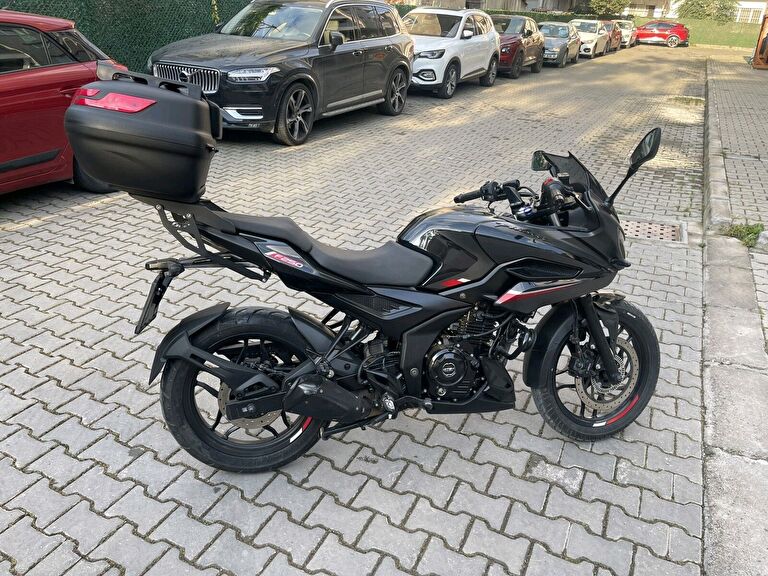 Bajaj Pulsar F 250
