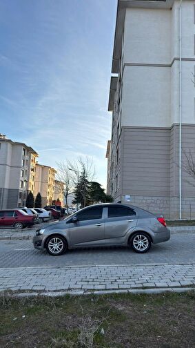 CHEVROLET AVEO
