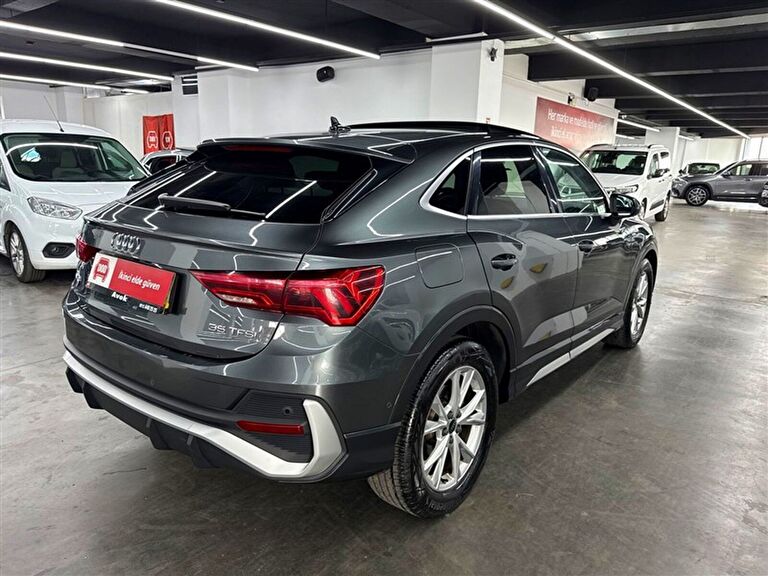 AUDI Q3 SPORTBACK