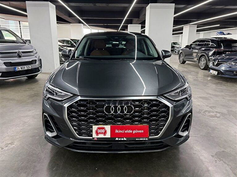 AUDI Q3 SPORTBACK