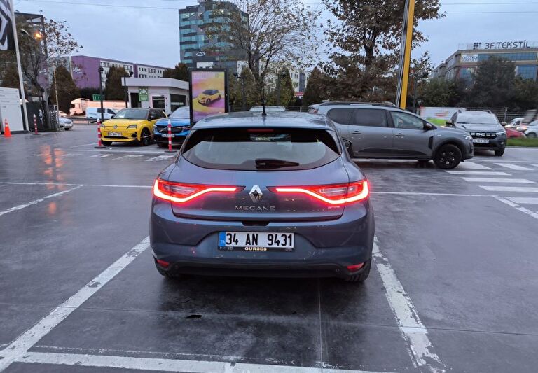 RENAULT MEGANE