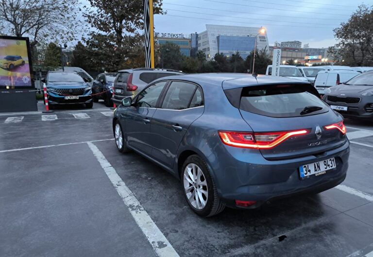 RENAULT MEGANE