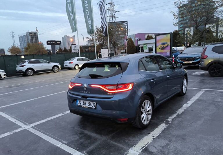 RENAULT MEGANE