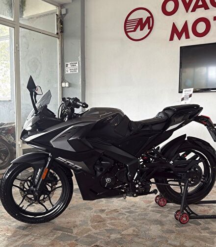 Bajaj Pulsar RS 200