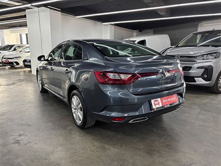 RENAULT MEGANE