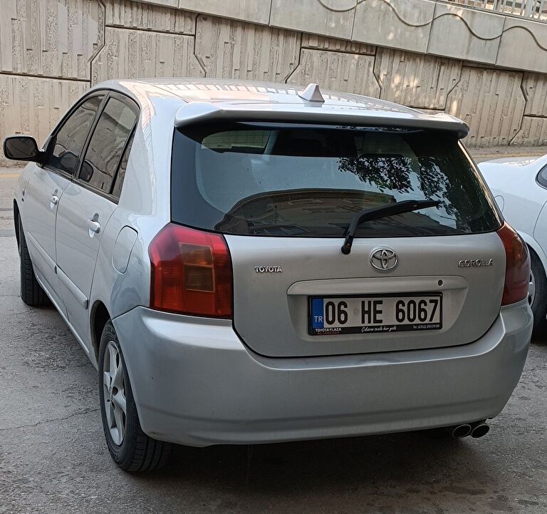 TOYOTA COROLLA