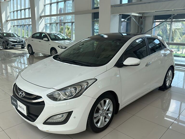 HYUNDAI I30
