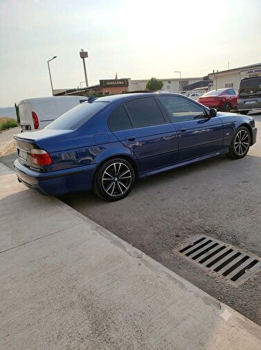 BMW 5 SERISI