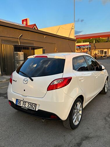 MAZDA MAZDA2