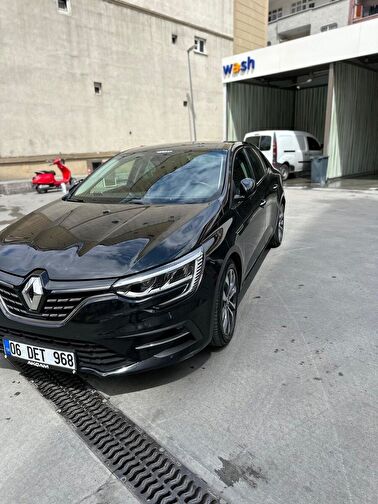 RENAULT MEGANE