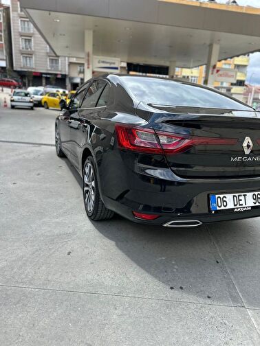 RENAULT MEGANE