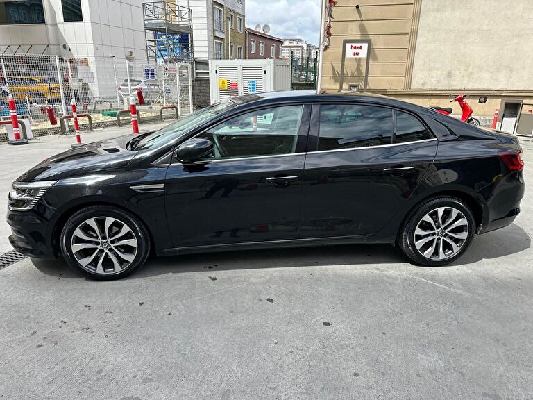 RENAULT MEGANE