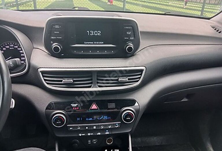 HYUNDAI TUCSON
