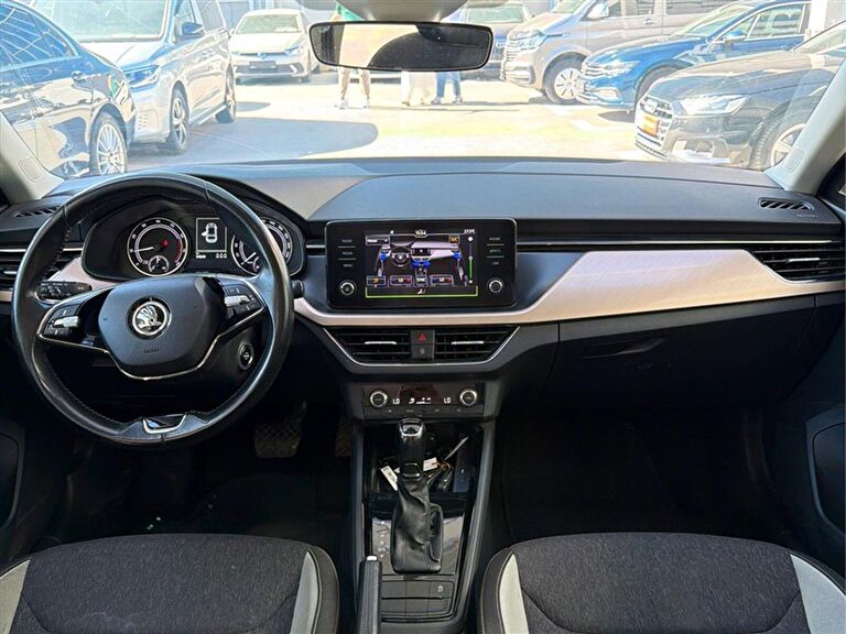 SKODA SCALA