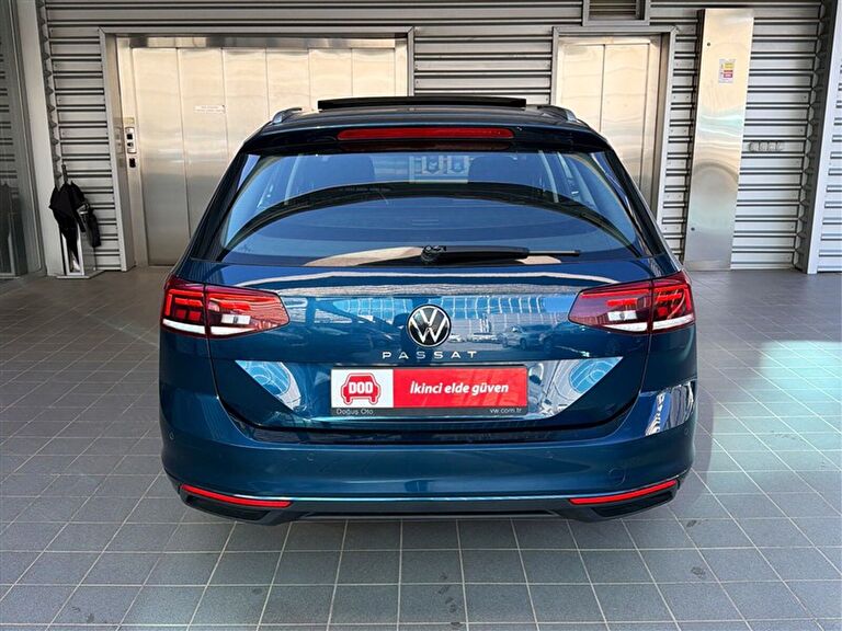 VOLKSWAGEN PASSAT VARIANT